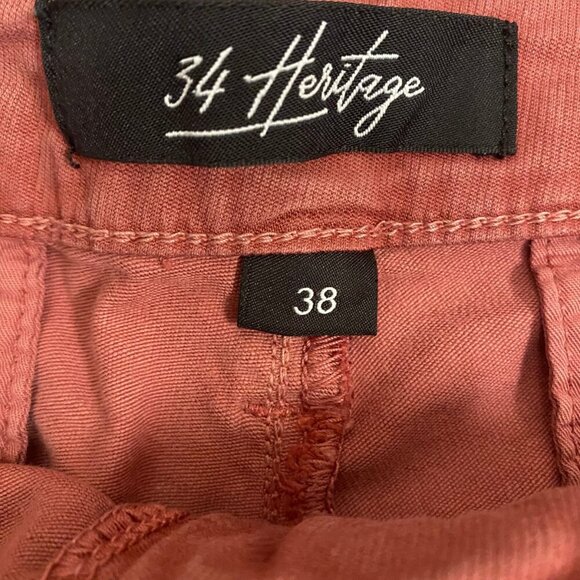 🔥 34 Heritage Slim Fit Rust Red Shorts (Size 38) – TENCEL™ Blend - Picture 7 of 9